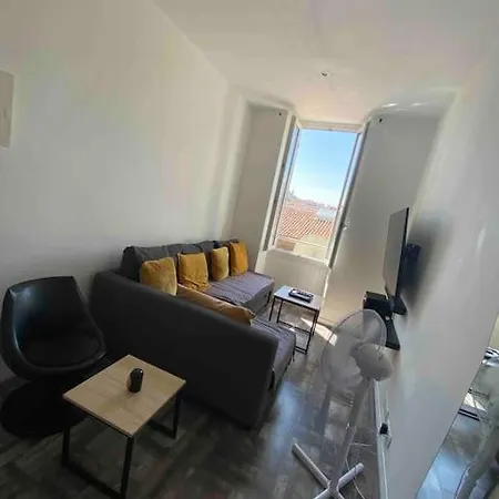 T2 La Joliette Sur Notre Dame Marseille